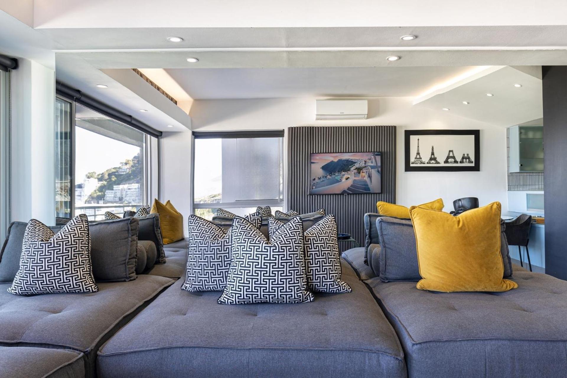 Clifton Yolo Spaces - Clifton Beachfront Executive Apartment Cape Town